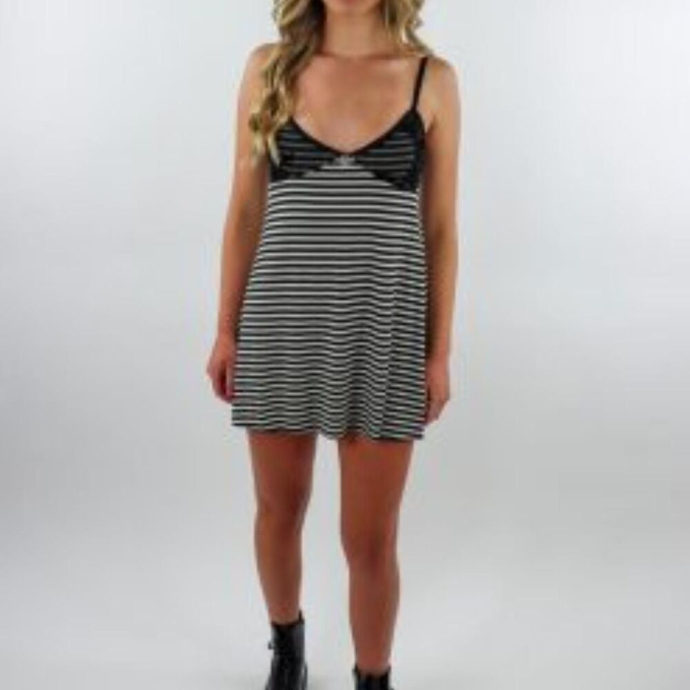 Boys-lie Women's Black and White Dress